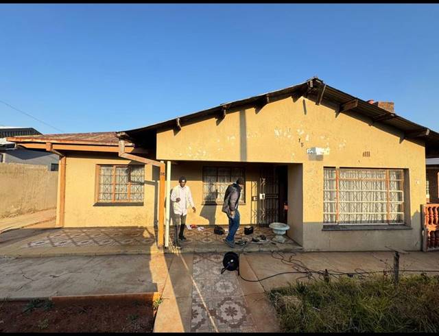 3 BEDROOM HOUSE FOR SALE IN DUBE